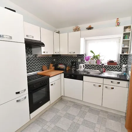 Karacic Apartamento Vir